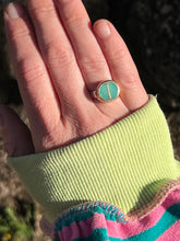 Load image into Gallery viewer, Chrysoprase Heart Ring wide band