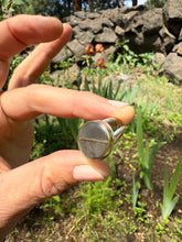 Load image into Gallery viewer, Oregon obsidian Heart Inlay Ring