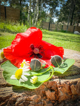 Load image into Gallery viewer, Oregon obsidian Heart Inlay Ring