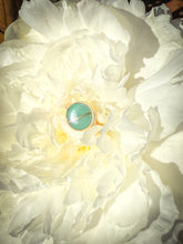 Load image into Gallery viewer, Chrysoprase Heart Ring