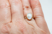 Load image into Gallery viewer, Rose cut Moonstone Ring