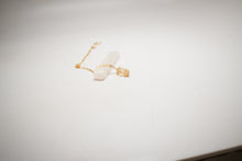 Load image into Gallery viewer, Love Light Sunstone No.1
