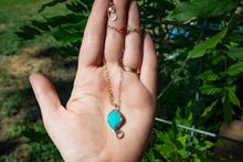 Load image into Gallery viewer, Turquoise &amp; Coral Anklet No.2
