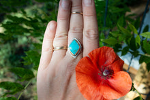 Load image into Gallery viewer, Turquoise Leaf Ring
