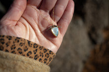 Load image into Gallery viewer, Divine necklace  No.1
