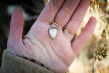 Load image into Gallery viewer, Divine necklace  No.1
