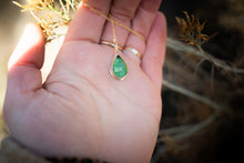 Load image into Gallery viewer, Divine necklace  No.4

