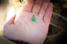 Load image into Gallery viewer, Divine necklace  No.4
