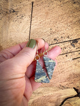 Load image into Gallery viewer, Stone Earring No.4
