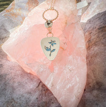 Load image into Gallery viewer, Love grows necklace No.2
