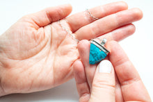 Load image into Gallery viewer, Turquoise Tooth Necklace No.1
