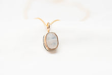 Load image into Gallery viewer, Rose cut Moonstone Necklace
