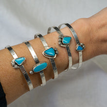 Load image into Gallery viewer, Turquoise Bracelet No.5
