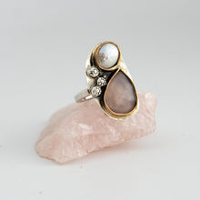 Load image into Gallery viewer, Soften, Rose Quartz &amp; Large Pearl Shield Ring
