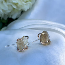 Load image into Gallery viewer, Sunstone Earrings No.4
