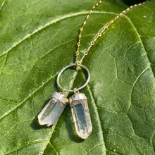 Load image into Gallery viewer, Crystal Quartz Necklace Style No.1
